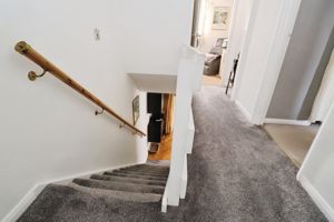 TYLNEY CLOSE- click for photo gallery